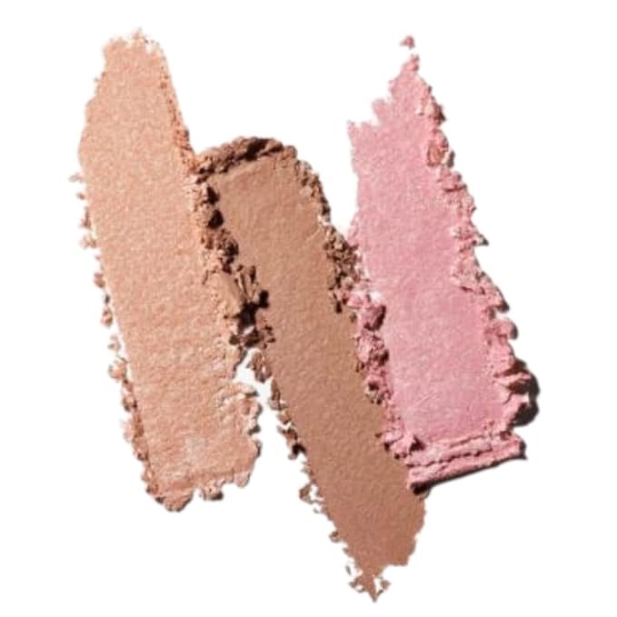 M.A.C. Limited Edition Effervescence Extra Dimension Face Compact: Light-VivaGrace Women