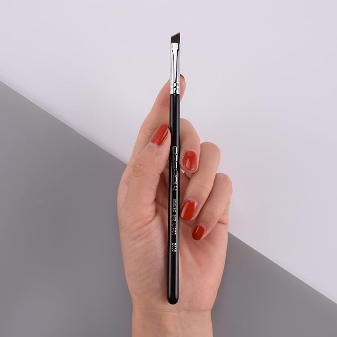 Eyeliner Brush Fine Angled - PRO Precision Gel Eye Liner Makeup Brush -Ultra Thin Slanted Flat Angle - Premium Cruelty Free Synthetic Bristles (E835)-VivaGrace Women