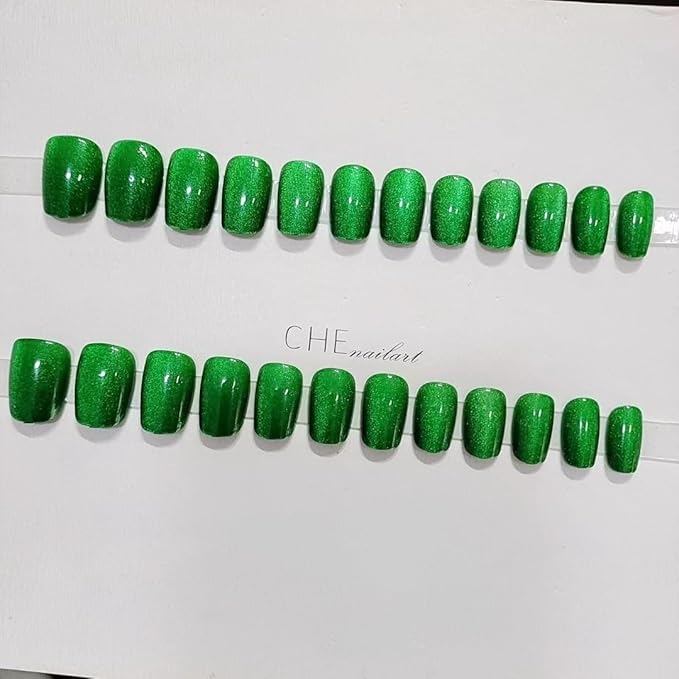 KQueenest Cat Eye Emerald Green Press on Nails Short Coffin, Glitter Sparkle Fake Nails Press ons, Shiny Acrylic Glue on Nails Medium Reusable False Nails for Women St. Patrick's Day 30 Pcs
