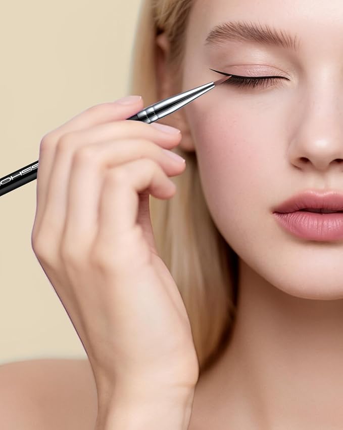 Eyeliner Brush Ultra Fine Point Premium Gel Eyeliner Brush Nylon Bristles Professional Makeup Tools for Lquid Powder And Paste Black (E819)-VivaGrace Women
