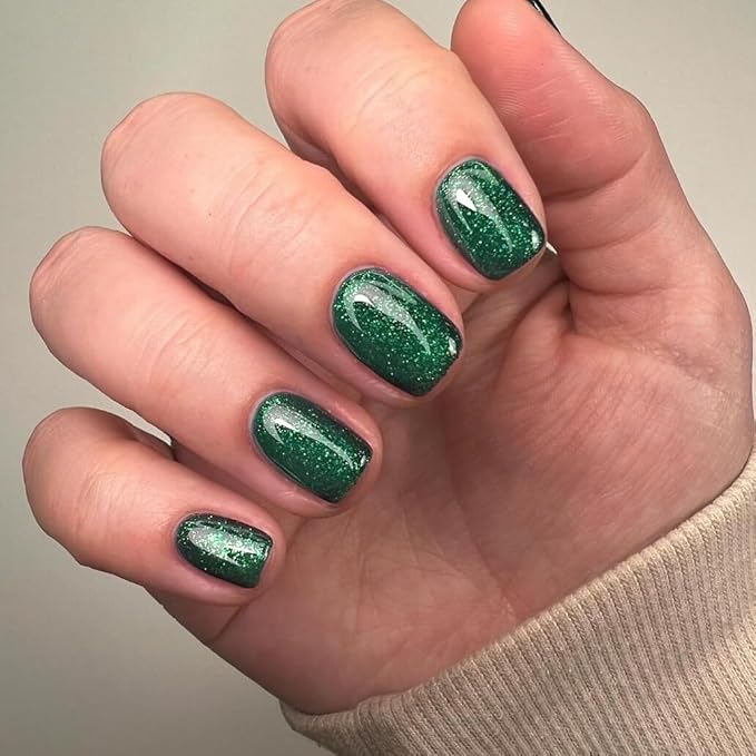 KQueenest Glitter Green Press on Nails Short Square, Long Lasting Sparkly Shiny Fake Nails Cute, Glue on Nails Short, Spring Summer Bling False Nails for Women Manicure, 24 Pcs