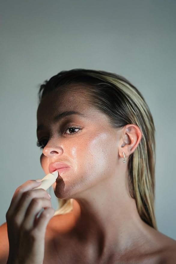 natura Ekos Cacau Lip Balm - Hydrated & Restored Lips - 48h Long-last Effect - Protects From External Aggressors - Vegan - Brazilian Beauty Secrets - Self Care - 0.12 oz (3.5g)-VivaGrace Women