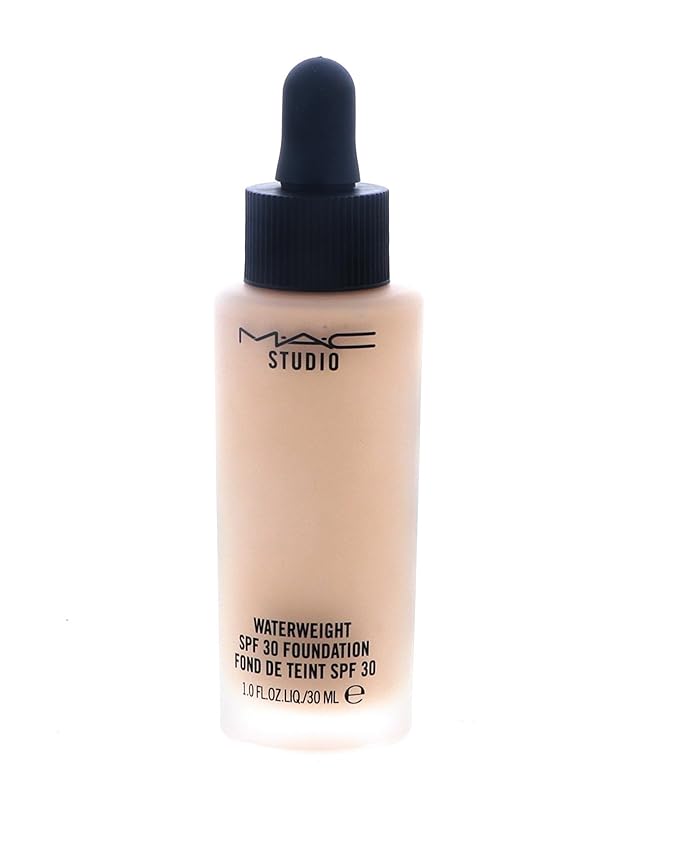 MAC Studio Waterweight Spf 30 Foundation NC20-VivaGrace Women