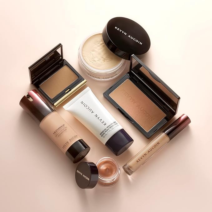 Kevyn Aucoin The Neo-Bronzer, Sunrise Light: 3 in 1 makeup palette. Highlighter, blush & bronzer in one smooth gradient makeup compact. Shimmer & matte in light, medium & deep. Sun-kissed to bronzed.-VivaGrace Women