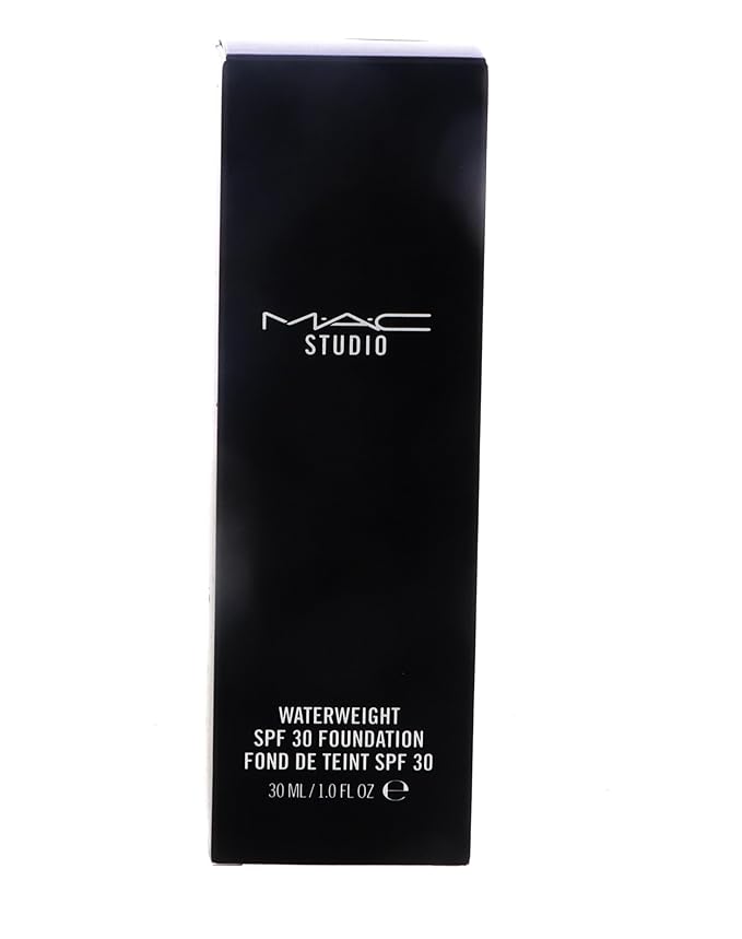 MAC Studio Waterweight Spf 30 Foundation NC20-VivaGrace Women