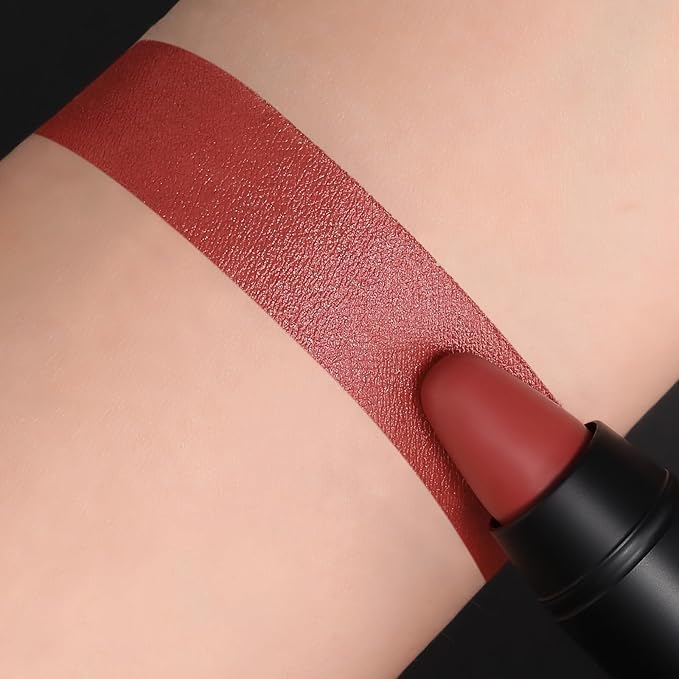FOCALLURE Ultra Chic Matte Lipstick,Rich Vitamin E Lip Crayon,Lightweight Matte Color without Drying or Fading,Long Lasting Waterproof Lips Makeup,CRIMSON