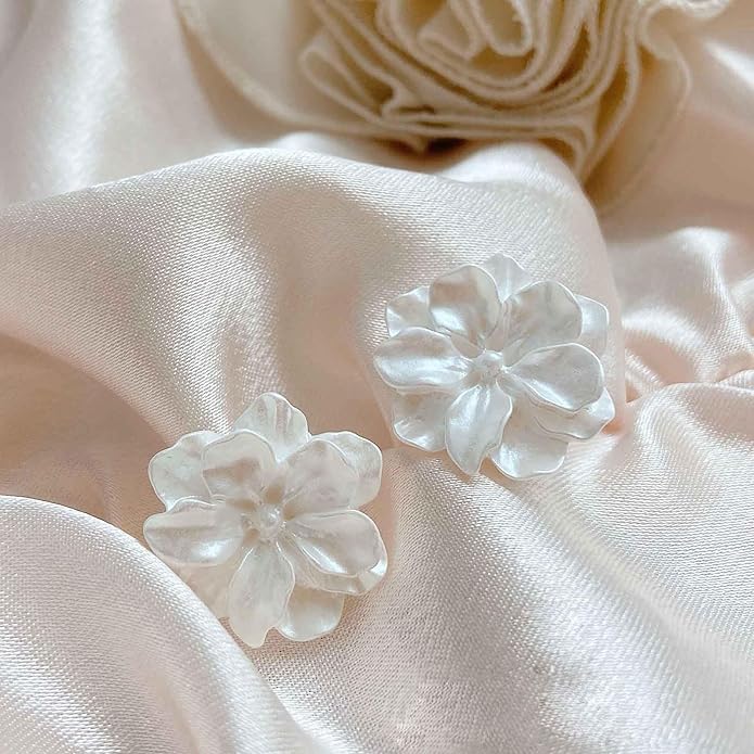 Unique Large White Flower Earrings Studs Vintage Acrylic Floral Petal Earrings Statement French Camellia Flower Earrings Studs Bridal Wedding Prom Earrings Jewelry for Women-VivaGrace Women