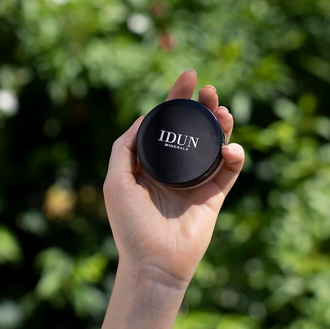 Mineral Powder Foundation - Longwear, Lightweight, Smooth Powder Formula - Blurring, Skin-Perfecting Finish - Vegan and Cruelty Free Formula - 026 Yrsa - 0.25 oz-VivaGrace Women