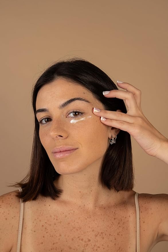 MAKARI Retinol Eye Cream - Collagen Boosting Formula for Fine Lines & Wrinkles | Rice Water, Soybean Seed Oil, Vitamin E | Reduce Puffiness, Firm Skin-VivaGrace Women