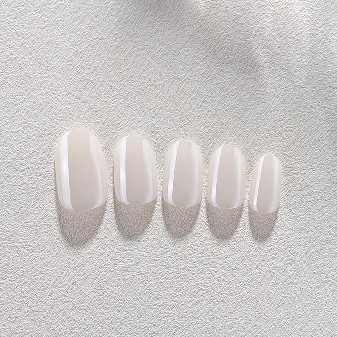 Chrome White Press On Nails Short Ovale 24 Pcs, Pearl Designer Reusable Acrylic Fake Nails with Glue, Glossy Soft Gel Nails Wedding and Party, Stick On Glue On Nails, Nails for Women Gift