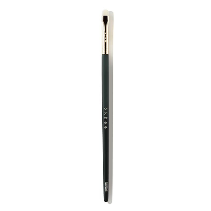 [SOO ADOR] okhee Eyeline Smudge Brush NUN 06 - Perfect for Creating Smoky Eyes and Diffused Eyeliner | Designed by K-Pop Makeup Artist Seo Ok | Makeup Brush Eye Brush-VivaGrace Women