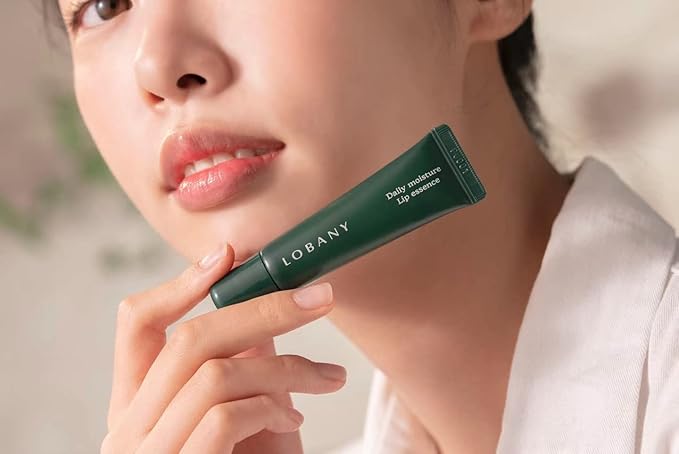 Daily Moisture Lip Essence Lip balm lip gloss Nourishing Soothing Lip Moisturizer for Dry Cracked Lips-VivaGrace Women