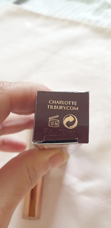Charlotte Tilbury Hollywood Contour Wand Light-Medium-VivaGrace Women