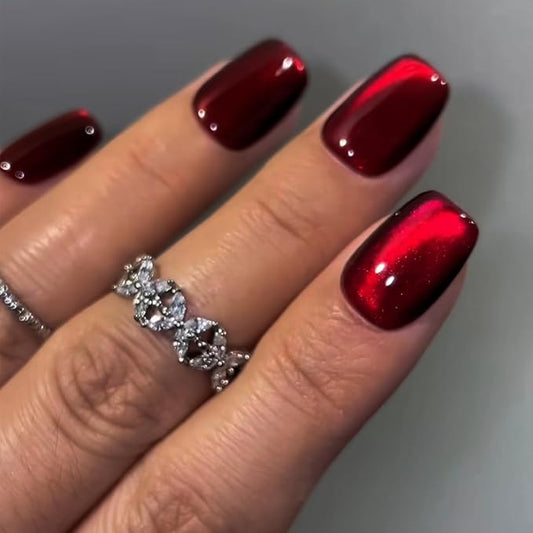 KQueenest Dark Red Cat Eye Press on Nails, Burgundy Glitter Short Coffin, Sparkly Shiny Fake Nails, Cute Bling Acrylic Glue on for Women Holiday Wear, 30 Pcs
