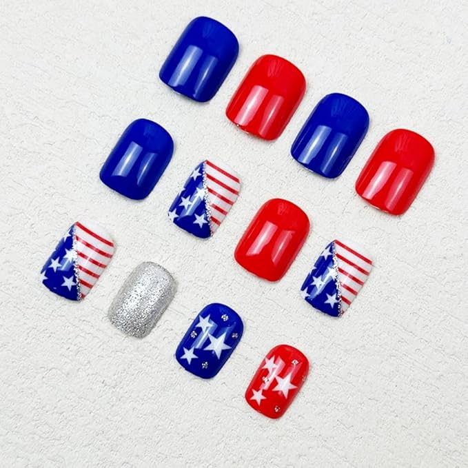 Independence Day Press on Nails Short Square Fake Nails with Red Blue American Flag Design Glossy Glitter False Nails Star Glue on Nails 4th of July Acrylic Nails for Women Girls Manicure 24Pcs