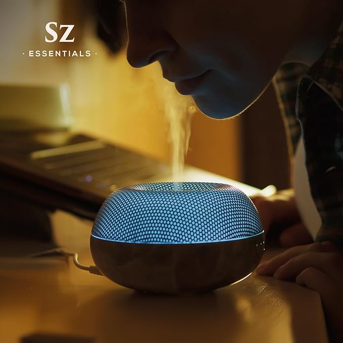 Blue Lotus Essential Oil 100% Pure, Undiluted Oil - Extracted from Nymphaea Caerulea - Rich & Sweet Scent with Fruity Overtones - Therapeutic Grade & Vegan - 0.17oz (5ml)-VivaGrace Women