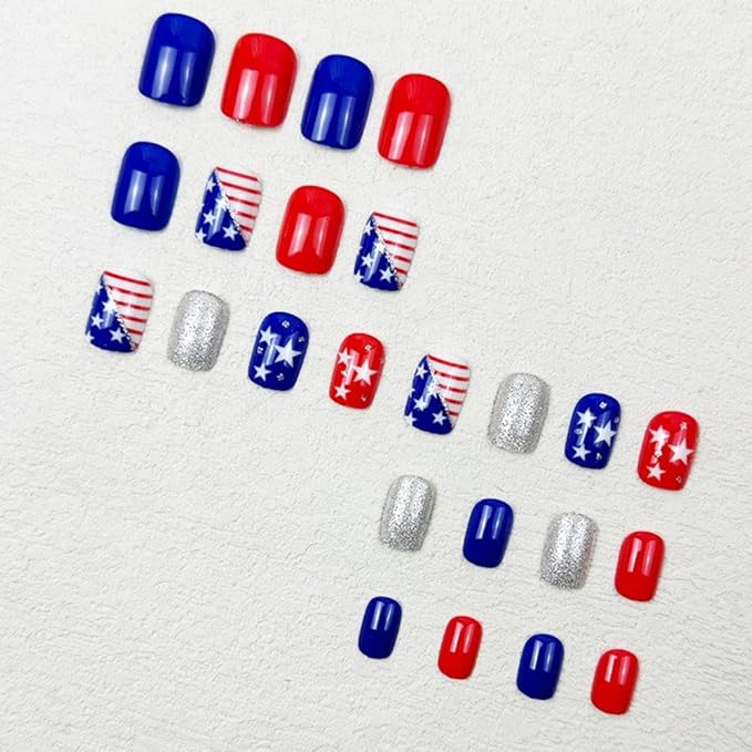 Independence Day Press on Nails Short Square Fake Nails with Red Blue American Flag Design Glossy Glitter False Nails Star Glue on Nails 4th of July Acrylic Nails for Women Girls Manicure 24Pcs