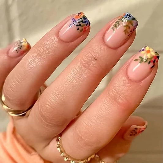 Curvlife Press on Nails Acrylic Fake Nails with Design Full Cover False Nails Reusable Nail Kit with Nail Glue Adhesive Tabs Nail File Artificial Glue on Nails (Nude Flower, 30pcs)
