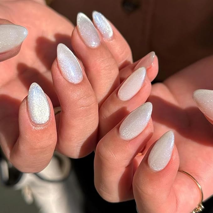 KQueenest Glitter Cat Eye Press on Nails Short Almond with UV Coating, Thick Cute Gel Nails Press on, Gloss Acrylic Fake Nails Glue on with Bling Designs - 30 Reusable False Nails, White Sparkle