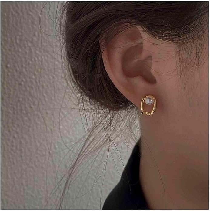 Vintage Pearl Claw Earrings Pearl Claw Stud Earrings Gold Circle Earrings Minimal Pearl Earrings Jewelry for Women-VivaGrace Women
