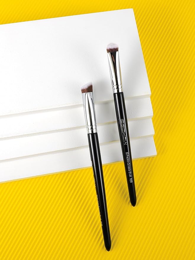 EIGSHOW Concealer Brush Under Eye, Small Triangle Brushes for Precise Coverage Dark Circles Blemishes Acne, Blending Cream and Liquid (F658)-VivaGrace Women