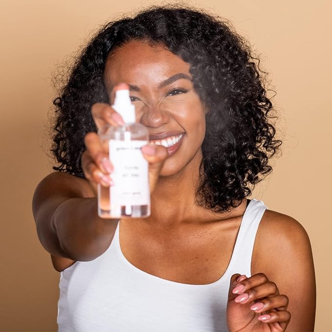 grace & stella Award Winning Rose Water Facial Spray (240ml) - Vegan - Rose Water Spray for Face - Rosewater Spray Toner Rose Hydrosol - Rose Spray Facial Mist - Rosewater Spray Toner Rose Hydrosol