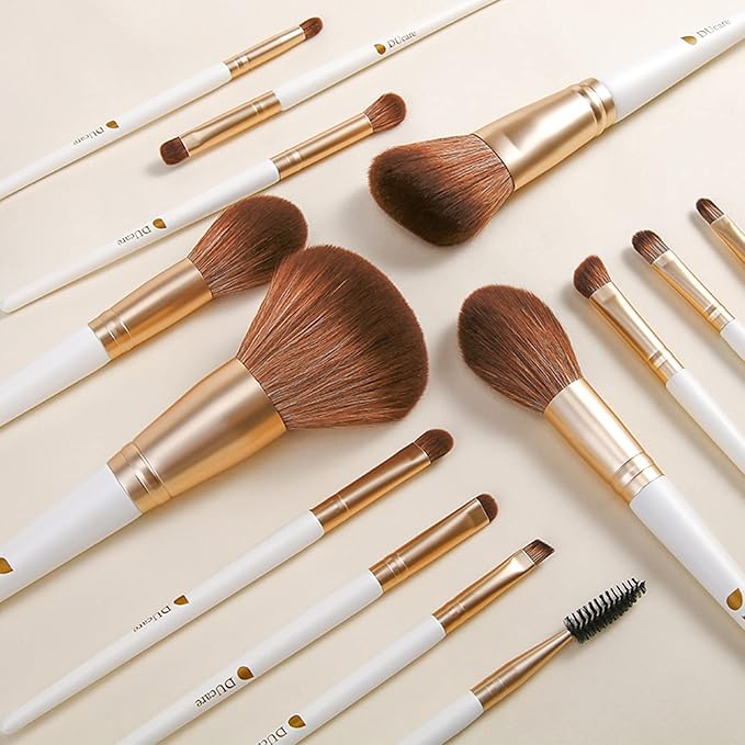 DUcare Makeup Brushes with Bag - 14Pcs Professional Synthetic Make Up Brushes Set for Blush Concealer Foundation Bronzer Powder Eyebrow Contour Eyeshadow Blending Makeup Brush Set Mekaup bag, White-VivaGrace Women