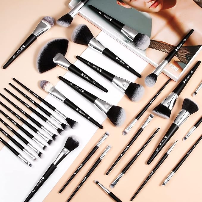 DUcare Makeup Brushes Set Professional 32Pcs Make up Brushes Premium Synthetic Kabuki Foundation Blending Face Powder Blush Concealers Eye Shadows-VivaGrace Women