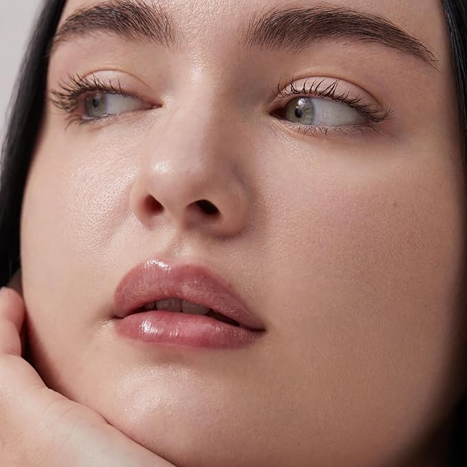 Summer Fridays Sheer Skin Tint - Skin Tint with Hyaluronic Acid - Helps Diminish Uneven Skin Tone - Sheer to Light Coverage - Shade 1 - Fair with Neutral Peach Undertones (1 Fl Oz)-VivaGrace Women