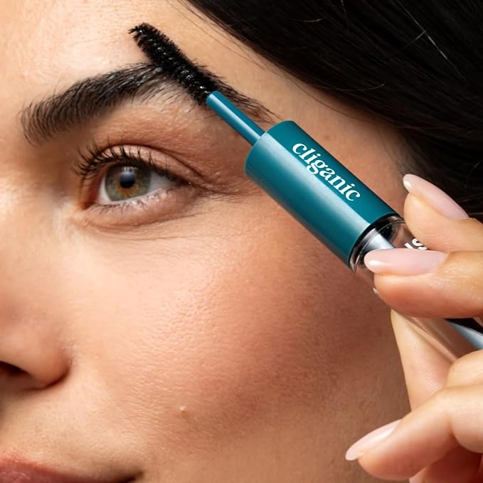 Cliganic Organic Castor Oil, 100% Pure (2oz Glass Bottle with Eyelash Kit) - For Eyelashes, Eyebrows, Hair & Skin (Packaging May Vary)-VivaGrace Women