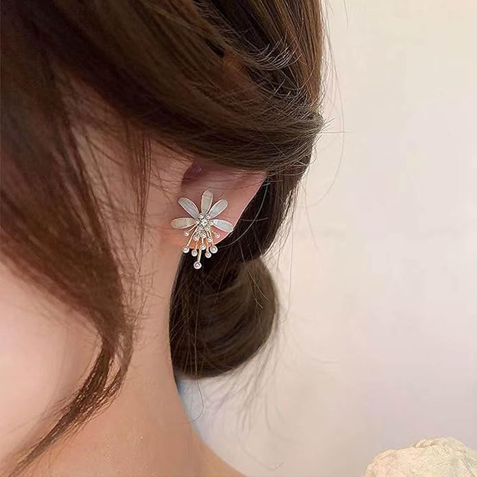 Vintage Flower Pearl Earrings Tiny Pearl Drop Earrings Enamel Flower Stud Earrings Gold Cluster Pearl Earrings Jewelry for Women-VivaGrace Women