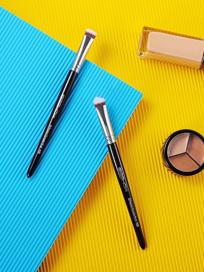 EIGSHOW Concealer Brush Under Eye, Small Triangle Brushes for Precise Coverage Dark Circles Blemishes Acne, Blending Cream and Liquid (F658)-VivaGrace Women