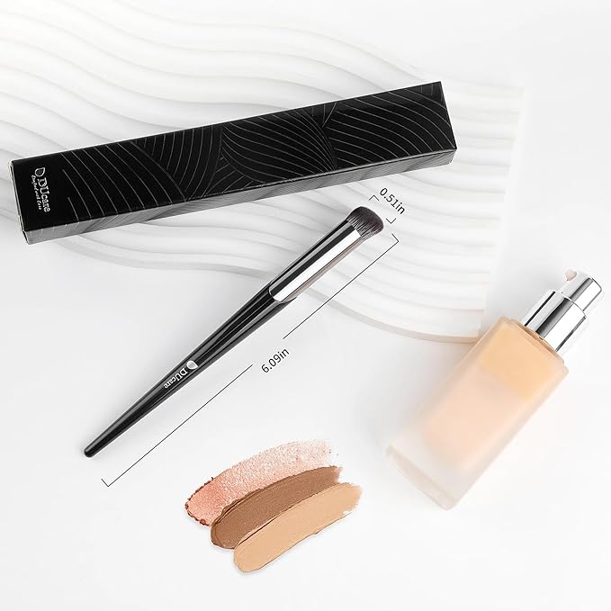DUcare Concealer Brush Under Eye, Angled Small Nose Contour Brush, Mini Thin Slanted Foundation Dark Circles Puffiness, Puffy Face Eyebrow Eyes, Liquid Cream Blending-VivaGrace Women