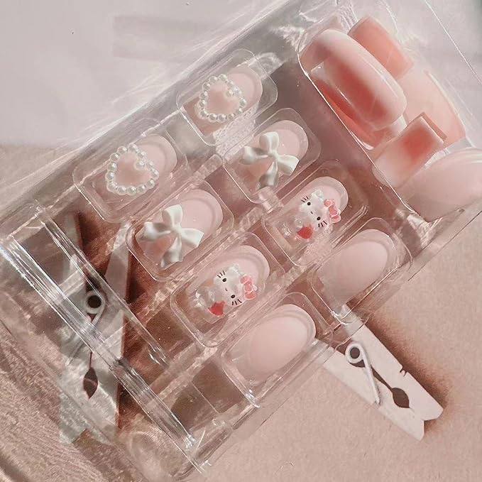 French Tip Press on Nails Short Cute Pink Nail Art Cartoon with Pearl Heart Bow Design, White French Nails Press ons False Nails Fashion Fingernails 24pcs