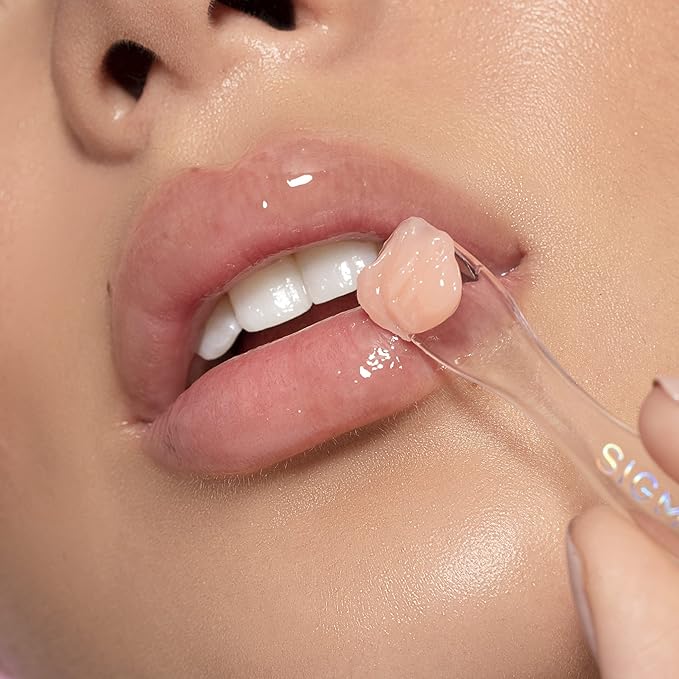 Sigma Beauty Hydro Melt Lip Mask - Hush - Lip Sleep Mask or Day Mask - Plumps, Hydrates and Adds Shine - Leave On Lip Mask with Hyaluronic Acid, Vitamin E, Jojoba oil, and Shea Butter-VivaGrace Women