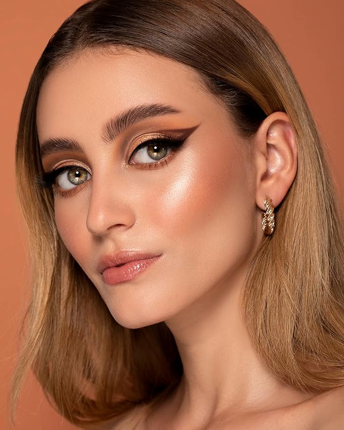 Sigma Beauty Professional F35 Tapered Highlighter synthetic Face Makeup Brush with SigmaTech® fibers for Highlighting and Contouring-VivaGrace Women