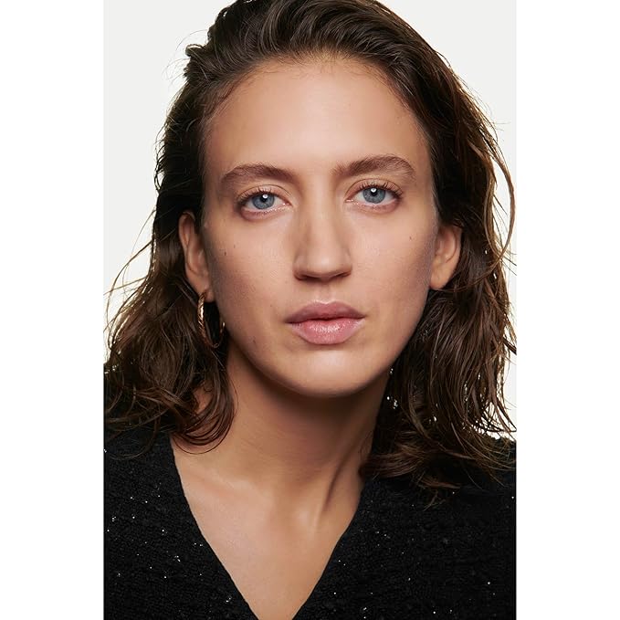 Chanel Vitalumiere Aqua Ultra Light Skin Perfecting Makeup SPF 15-30 ml, No.40 Beige-VivaGrace Women