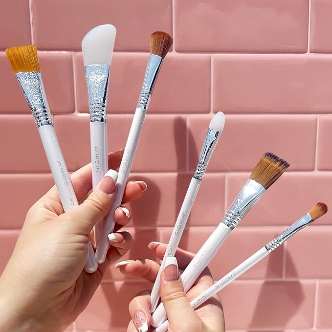 Sigma Beauty S20 Eye Cream Skincare Brush – Skincare Tool for Applying Skincare Products to Face and Skin, Gentle Eye Cream Brush Applicator for Eye Creams and Eye Makeup Primer (1 Pc)-VivaGrace Women