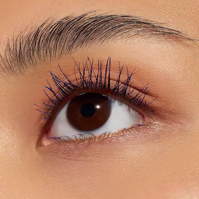 essence | I Love Extreme Blue Crazy Volume Mascara | Vibrant & Colorful, Volumizing & Long-Lasting for Dramatic Lashes | Vegan & Cruelty Free