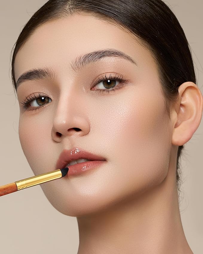 Desert Oak Series VelvetSlant Lip Artist - 45° Slanted Lip Brush for Gradient & Feathered Lips, Ultra-Soft Vegan Nylon, Bubinga Wood Handle (CM 198)-VivaGrace Women