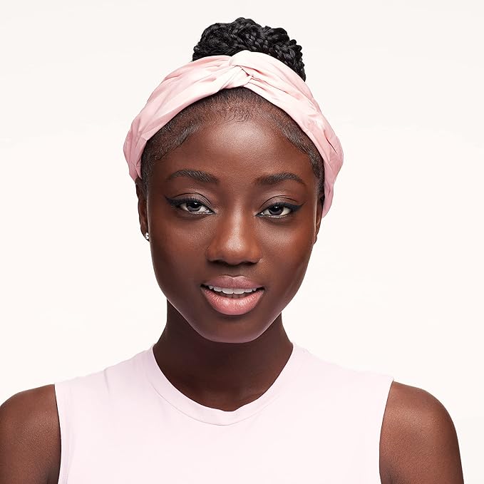essence | Stay & Play Gel Eyeliners 03 Silky Nude & 01 Black Raven Bundle | Vegan & Cruelty Free