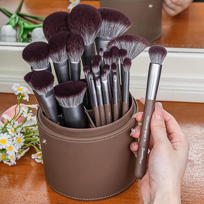 Bueart Design 26 Pcs Chocolate-colored Gift Makeup Brushes Set with Extra Large Holder,Elegant Make up Brushes for Foundation,Face Blending Powder, Contour, Highlight, Concealer, Eyeshadow-VivaGrace Women