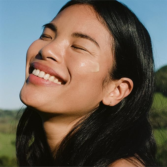 Ursa Major Mountain Glow Natural Face Serum | Vegan Daily Facial Moisturizer | Combat Wrinkles & Sagging Skin | Boost Radiance and Skin Glow | Cruelty-Free & Non-Toxic | For Men & Women | 1.0 ounce-VivaGrace Women